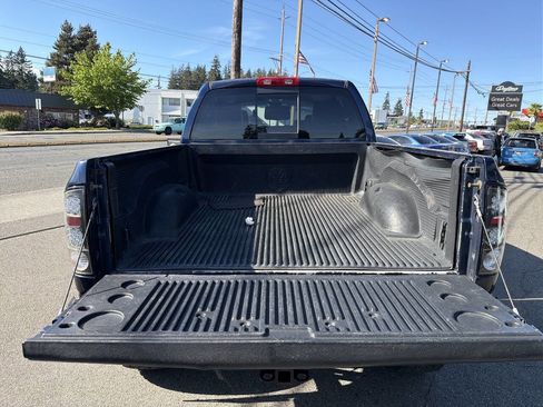 Used 2006 Dodge Ram 2500 Truck Laramie w/ Protection Group AWD/4WD image 6