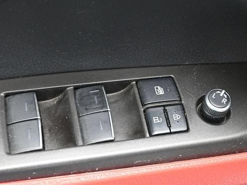 Used 2021 Toyota Camry XSE w/ Navigation Package FWD image 13
