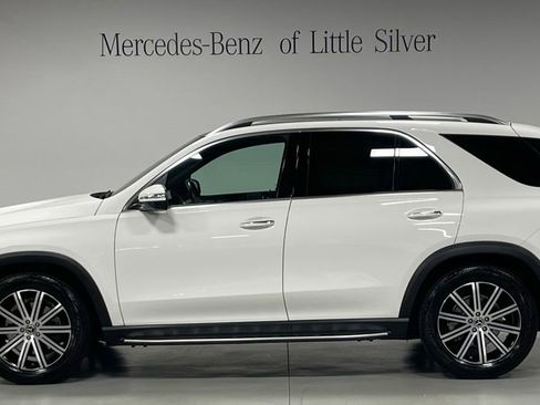 Used 2024 Mercedes-Benz GLE 350 4MATIC image 2