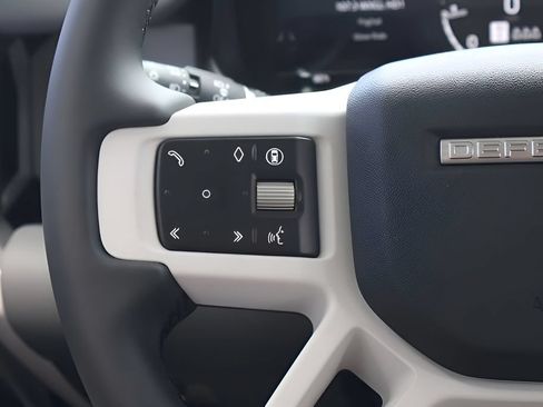 New 2026 Land Rover Defender 110 X-Dynamic SE AWD/4WD image 19