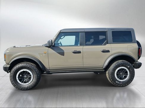 New 2026 Ford Bronco Badlands AWD/4WD image 3