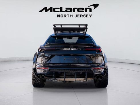 Used 2022 Lamborghini Urus AWD/4WD image 9