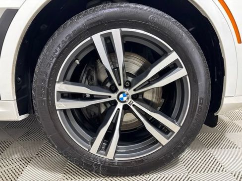 Used 2024 BMW X7 xDrive40i w/ M Sport Package AWD/4WD image 24