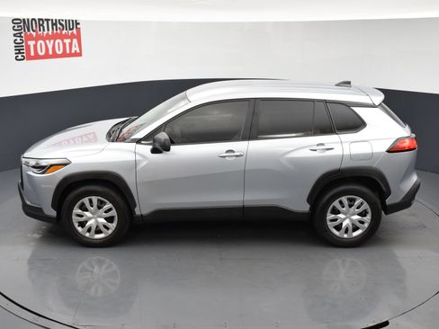 Used 2022 Toyota Corolla Cross L AWD/4WD image 17