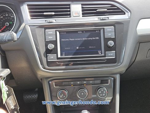 Used 2018 Volkswagen Tiguan S AWD/4WD image 15