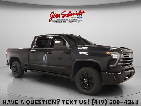 Used 2024 Chevrolet Silverado 2500 High Country w/ High Country Premium Package AWD/4WD image 1
