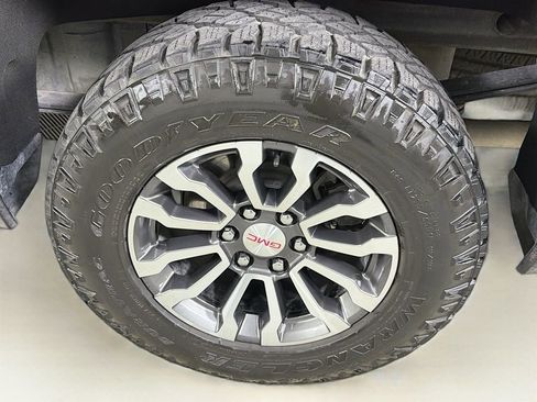 Used 2020 GMC Sierra 1500 AT4 w/ AT4 Premium Package image 33