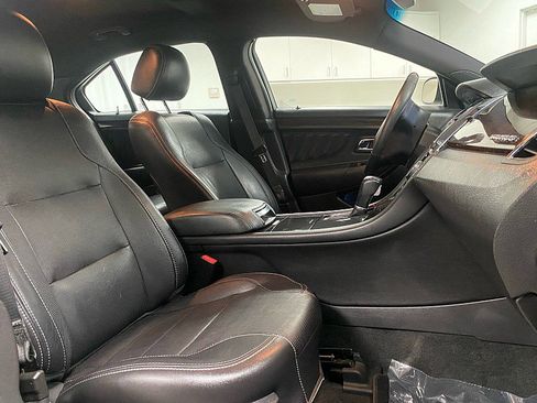 Used 2017 Ford Taurus Limited w/ Driver Assist Package image 17