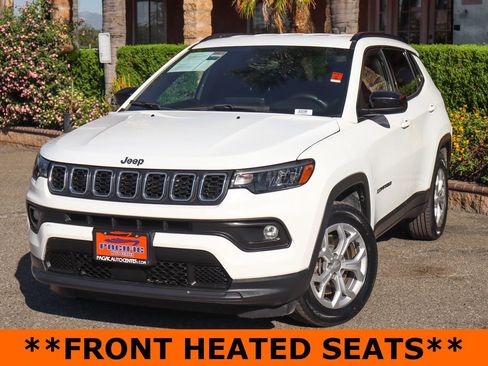 Used 2024 Jeep Compass Latitude w/ Convenience Group image 4