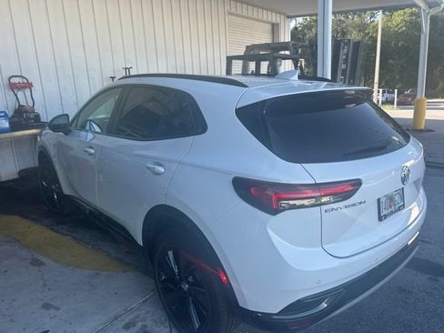 Certified 2022 Buick Envision Preferred FWD image 2