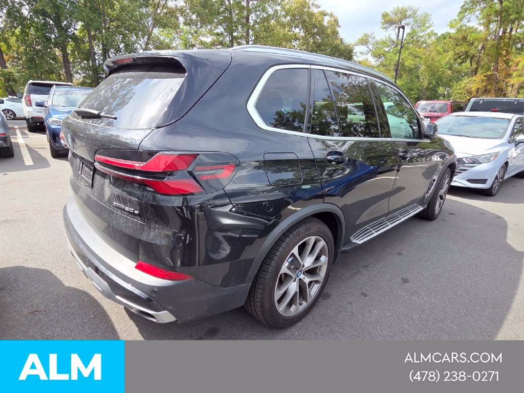 Used 2025 BMW X5 xDrive50e AWD/4WD image 12
