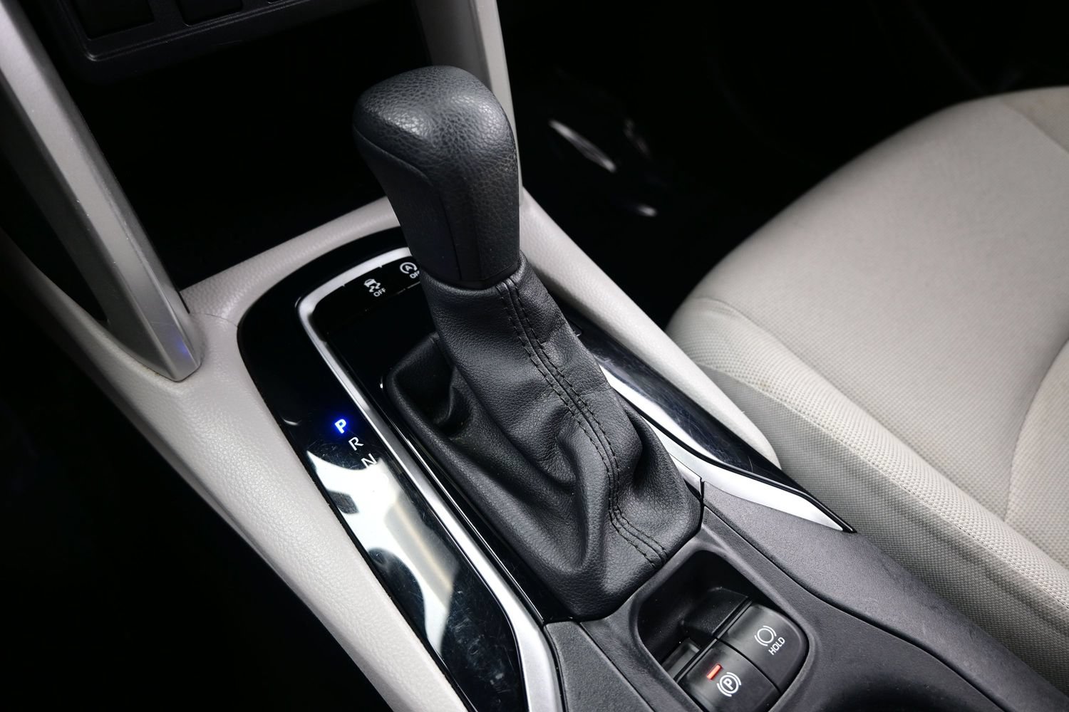 Used 2024 Toyota Corolla Cross L AWD/4WD image 19