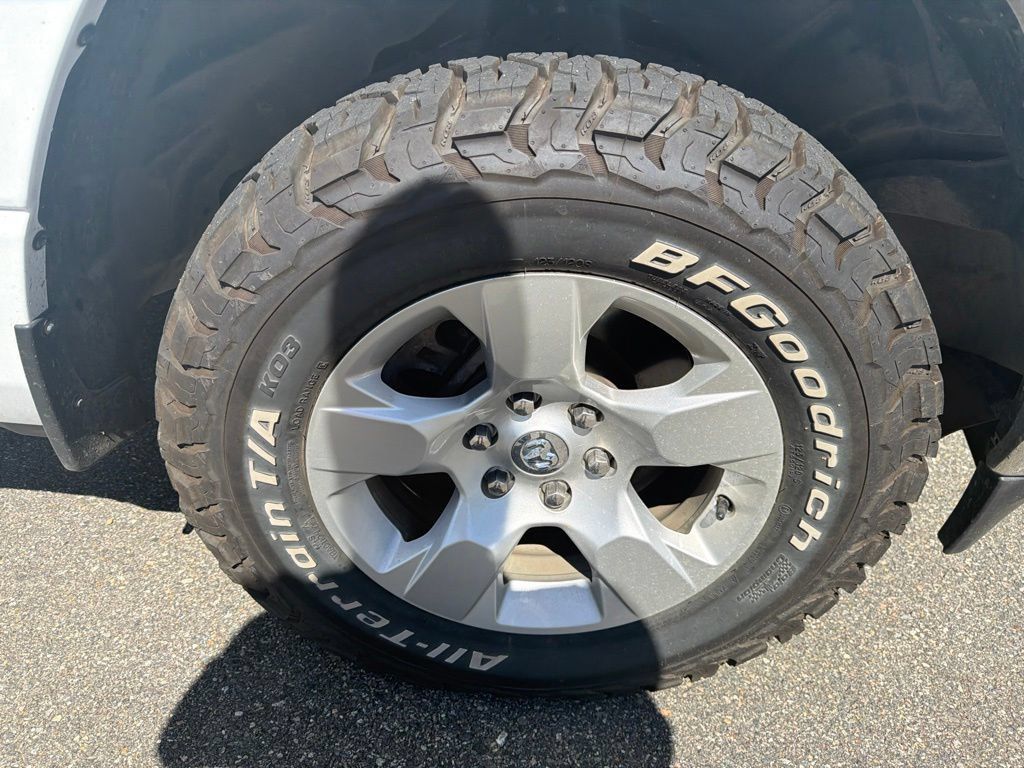 Used 2022 RAM 1500 Big Horn AWD/4WD image 9