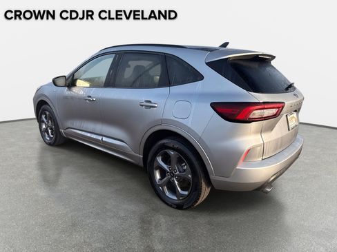 Used 2023 Ford Escape ST-Line AWD/4WD image 7