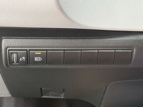 Used 2024 Toyota Corolla SE image 24