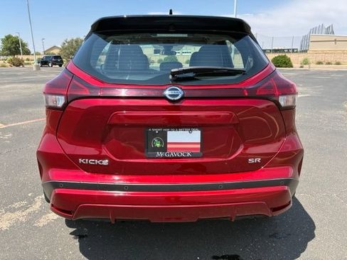 Certified 2021 Nissan Kicks SR w/ SR Premium Package FWD image 5