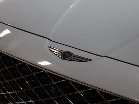 Used 2025 Genesis GV80 3.5T e-SC AWD/4WD image 12