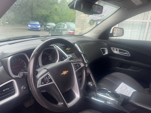 Used 2017 Chevrolet Equinox LT w/ Convenience Package AWD/4WD image 12