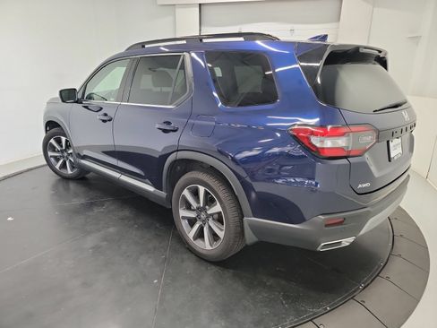 Used 2023 Honda Pilot Elite image 6