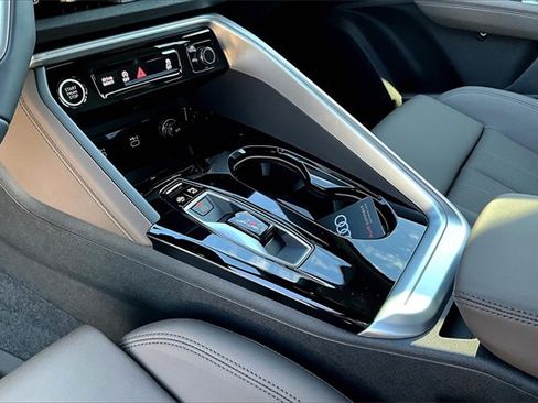 New 2025 Audi Q5 2.0T Premium Plus image 8