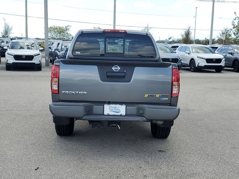 Used 2019 Nissan Frontier Desert Runner image 5