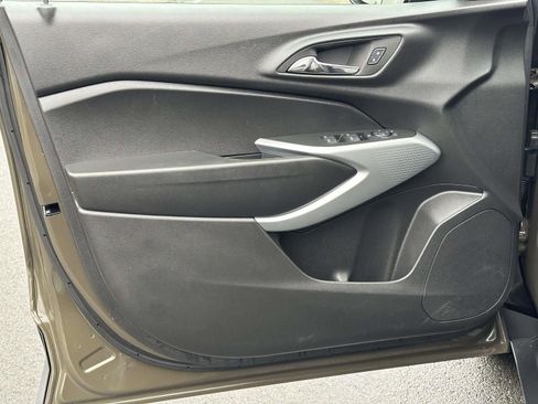 Certified 2024 Chevrolet Trax LS w/ LS Convenience Package image 20