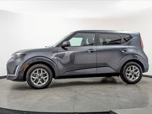 Used 2024 Kia Soul LX w/ Option Group 015 image 3