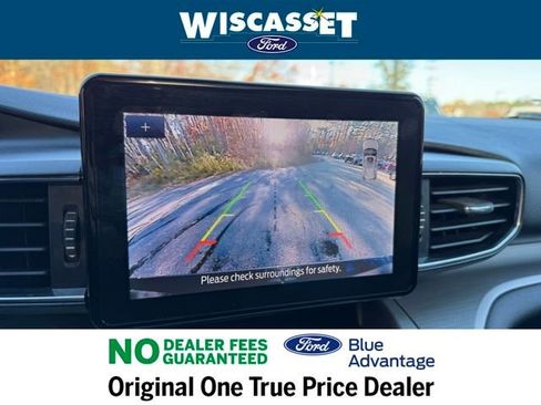 Certified 2022 Ford Explorer XLT w/ Equipment Group 202A image 11