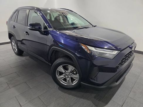 Used 2025 Toyota RAV4 XLE AWD/4WD image 7