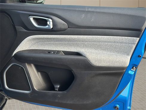 Certified 2024 Jeep Compass Sport image 37