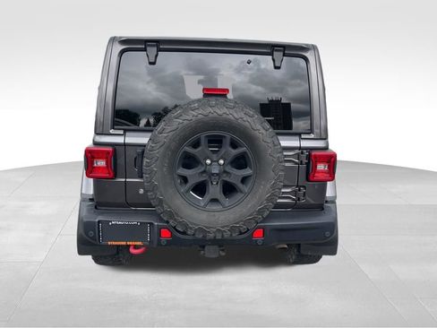 Used 2018 Jeep Wrangler Unlimited Rubicon w/ Uconnect 4C Nav & Sound Group AWD/4WD image 4