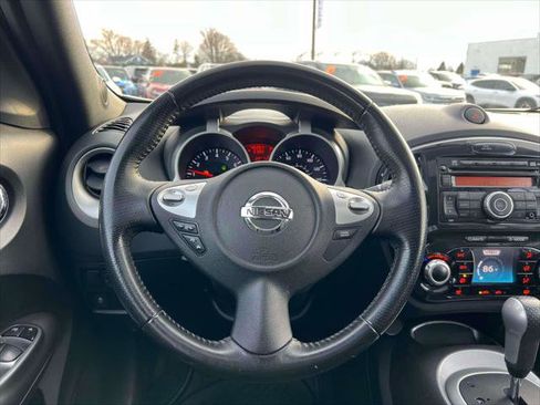 Used 2013 Nissan Juke SV image 13