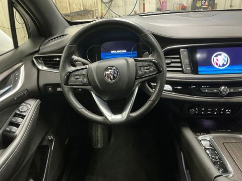 Certified 2024 Buick Enclave Avenir w/ Avenir Technology Package image 17