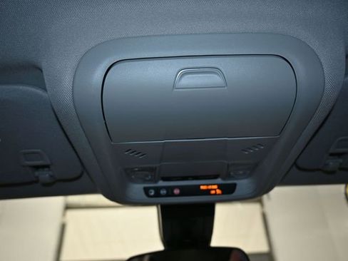 Used 2024 Chevrolet Equinox LT image 12