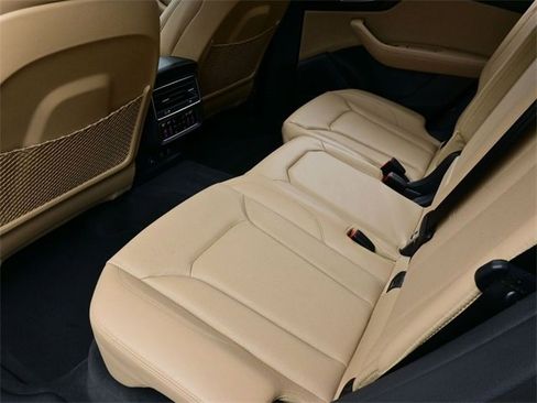 Used 2022 Audi Q8 Prestige image 15