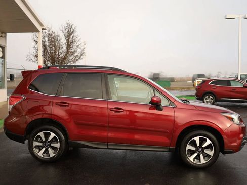 Used 2017 Subaru Forester 2.5i Limited image 4