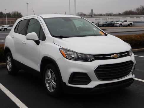 Used 2020 Chevrolet Trax LS w/ Tint and Cruise Package image 3