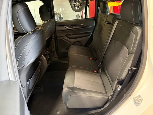 Certified 2025 Jeep Grand Cherokee Laredo X w/ Luxury Tech Group I AWD/4WD image 26