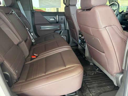 New 2026 GMC Hummer EV SUV w/ LPO, Dark Essentials Package AWD/4WD image 20