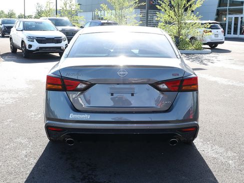 Used 2024 Nissan Altima 2.5 SR w/ SR Premium Package AWD/4WD image 5