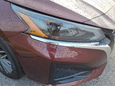 Used 2025 Nissan Altima 2.5 SV image 3