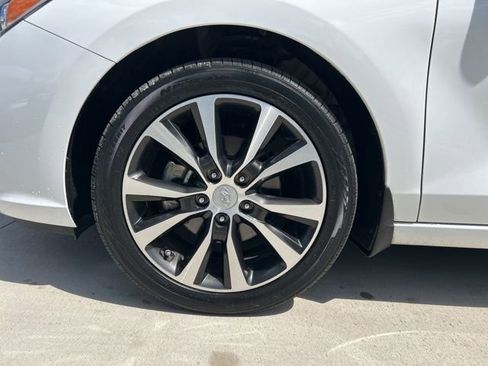 Used 2020 Hyundai Elantra GT w/ Style Package 02 image 10