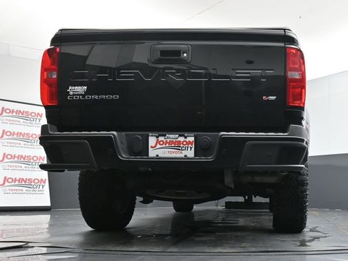 Used 2022 Chevrolet Colorado Z71 w/ Z71 Midnight Edition image 34