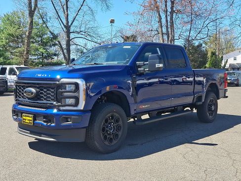 New 2026 Ford F250 Lariat w/ Black Appearance Package AWD/4WD image 3