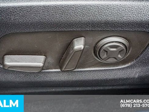 Used 2025 Kia Carnival SX Prestige image 58