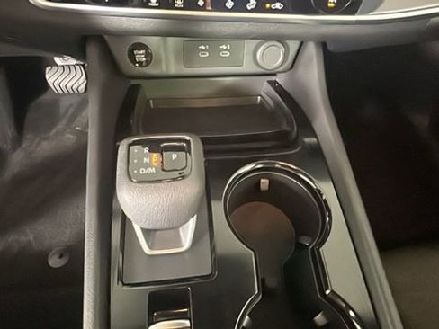 Used 2024 Nissan Rogue SV AWD/4WD image 20