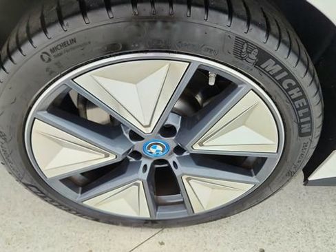 Used 2023 BMW i4 eDrive40 w/ Premium Package image 56