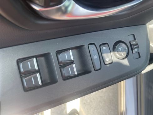 Used 2025 Honda Pilot EX-L image 22