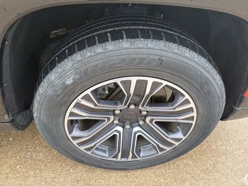 Used 2023 Jeep Wagoneer L Series II image 60