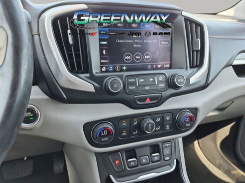 Used 2018 GMC Terrain SLT w/ Preferred Package FWD image 16
